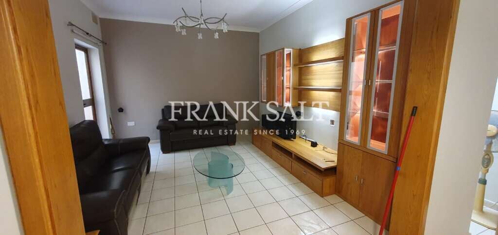 Мезонет с 3 спальнями в Зеббудж, Мальта № 7201