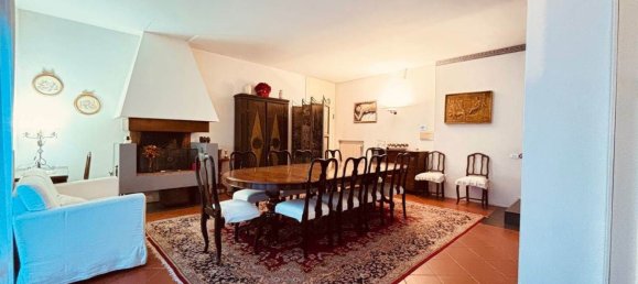 6 bedrooms Duplex in Prato, Italy No. 311506 12