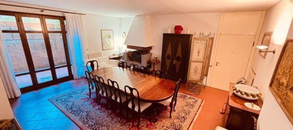 6 bedrooms Duplex in Prato, Italy No. 311506 4