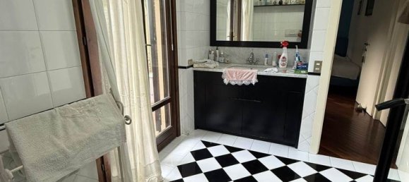 6 bedrooms Duplex in Prato, Italy No. 311506 26