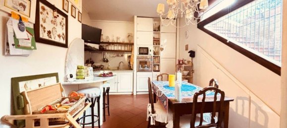 6 bedrooms Duplex in Prato, Italy No. 311506 11