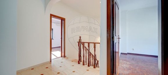 5 Schlafzimmer Haus in Corroios, Portugal, Nr. 163823 24