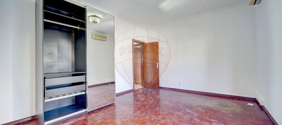 5 Schlafzimmer Haus in Corroios, Portugal, Nr. 163823 3