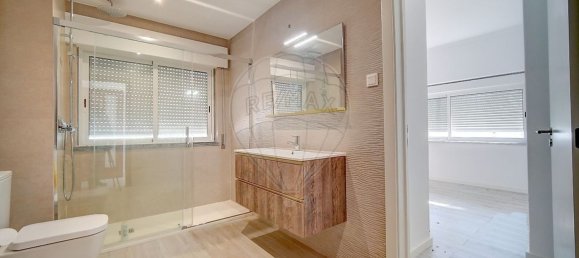 5 Schlafzimmer Haus in Corroios, Portugal, Nr. 163823 14