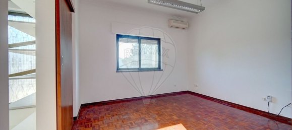 5 Schlafzimmer Haus in Corroios, Portugal, Nr. 163823 19