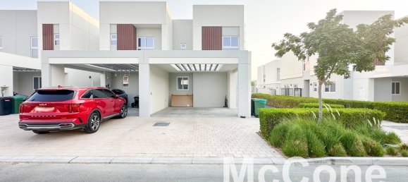 4 bedrooms Townhouse in Dubai Land, UAE No. 28253 2