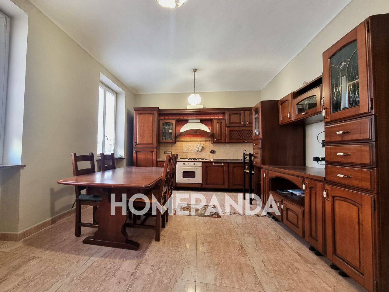 3غرفة شقة في La Loggia, Italy رقم 145019