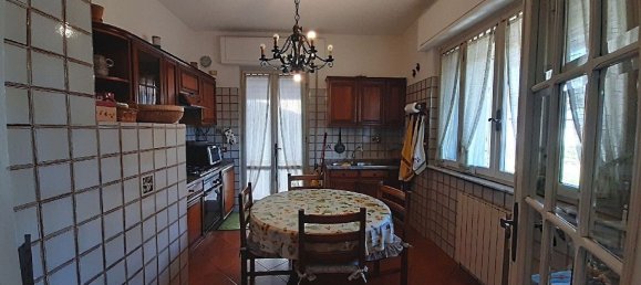 10غرفة منزل في Camaiore, Italy رقم 40671 59