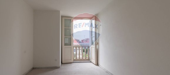 4 rooms Apartment in Mairano, Italy No. 52984 14