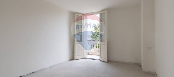 4 rooms Apartment in Mairano, Italy No. 52984 22