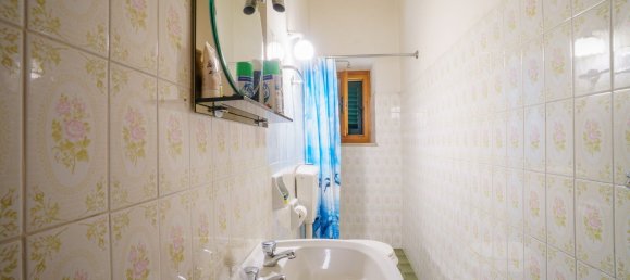 7 rooms House in Montecatini Terme, Italy No. 309039 25