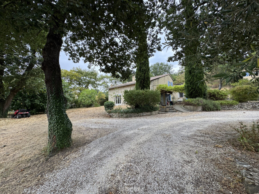  Castillos de 4 dormitorios en Puy-Saint-Martin, France No. 320413