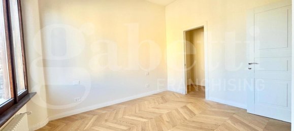 1 bedroom Apartment in Rome, Italy No. 220997 5