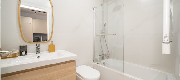 3 bedrooms Apartment in Madrid, Spain No. 136274 32