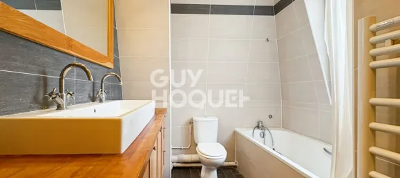 Casa de 3 dormitorios en Serris, France No. 323526 14