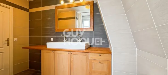 Casa de 3 dormitorios en Serris, France No. 323526 13