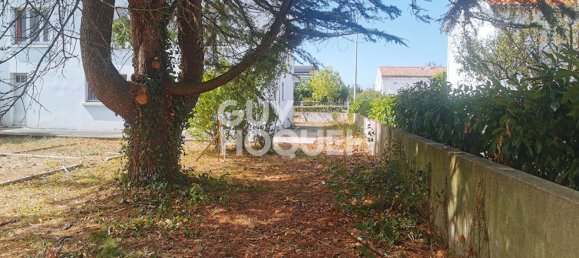 Terreno en Saint-Xandre, France 295 m² No. 348468 4