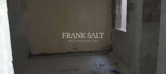 Квартира с 2 спальнями в Марсаскала, Мальта № 2135 3