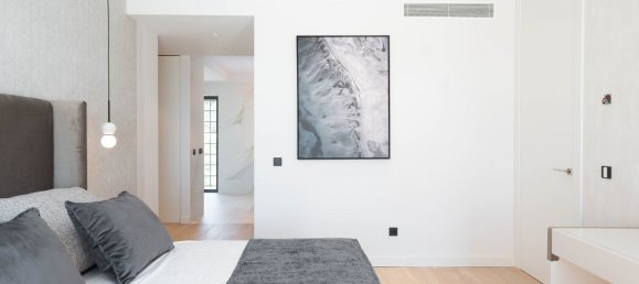 3 bedrooms Penthouse in Marbella, Spain No. 4655 26