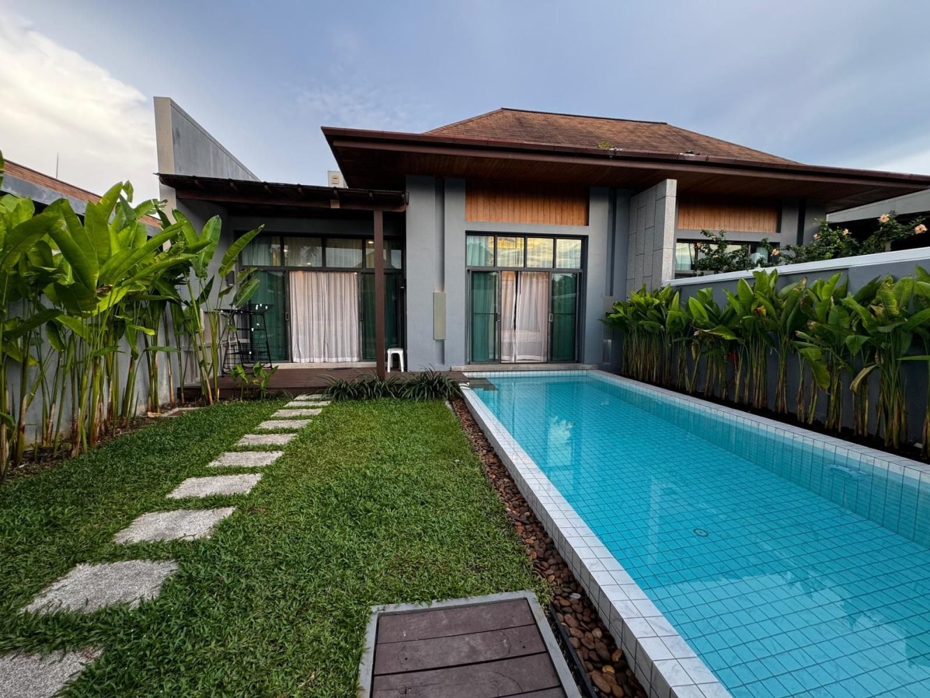 2 bedrooms Villa in Phuket, Thailand No. 77907