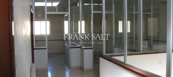 Lagerhaus in Qormi, Malta 952m², Nr. 12886 2