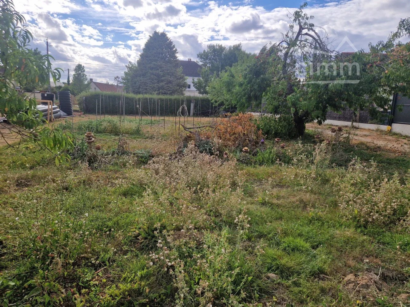 Terreno en Ballan-Mire, France No. 329119