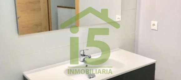 4 bedrooms Apartment in Leon, Spain No. 67845 24