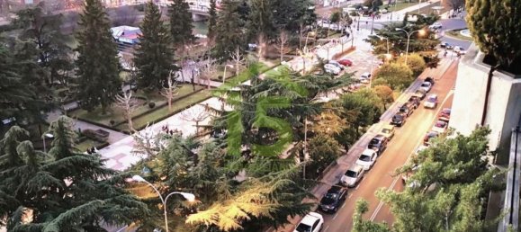 4 bedrooms Apartment in Leon, Spain No. 67845 3