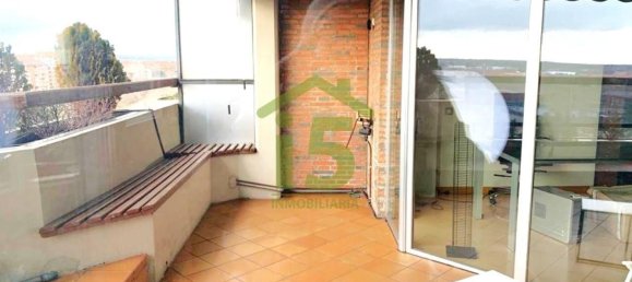 4 bedrooms Apartment in Leon, Spain No. 67845 2