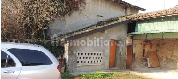 5 rooms Apartment in Lungavilla, Italy No. 282286 9
