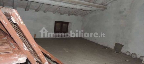 5 rooms Apartment in Lungavilla, Italy No. 282286 24