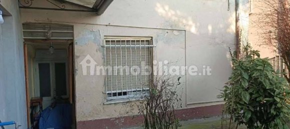 5 rooms Apartment in Lungavilla, Italy No. 282286 5