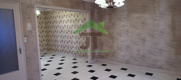 2 bedrooms House in Chartres, France No. 88092 5