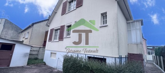 2 bedrooms House in Chartres, France No. 88092 9