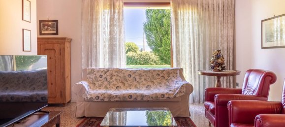4 bedrooms Villa in Grantorto, Italy No. 103078 16