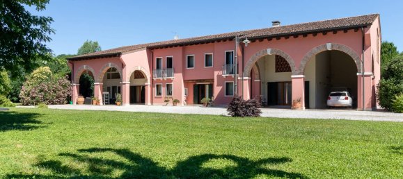 4 bedrooms Villa in Grantorto, Italy No. 103078 2