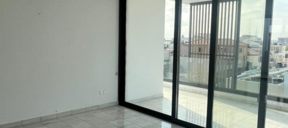 Квартира с 2 спальнями в Строволос, Кипр № 26128 5