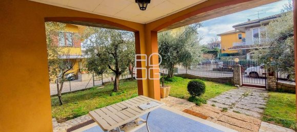 Вилла с 8 комнатами в Дезенцано дель Гарда, Италия № 111138 9