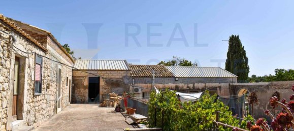 3 bedrooms House in Noto, Italy No. 350625 43