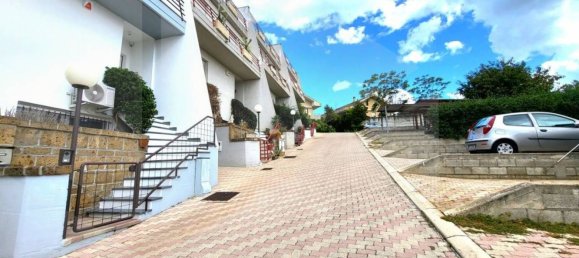6 rooms House in Pescara, Italy No. 34359 9