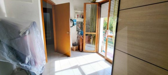 6 rooms House in Pescara, Italy No. 34359 20