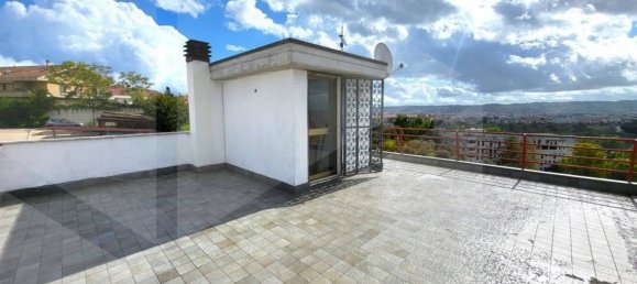 6 rooms House in Pescara, Italy No. 34359 4