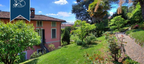 11 rooms Villa in Albese con Cassano, Italy No. 124470 20