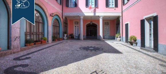 11 rooms Villa in Albese con Cassano, Italy No. 124470 5