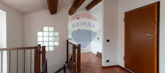 8 rooms Apartment in Jesi, Italy No. 7559 5