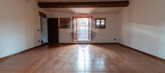 8 rooms Apartment in Jesi, Italy No. 7559 6