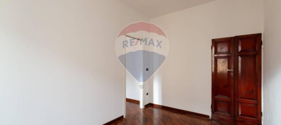 8 rooms Apartment in Jesi, Italy No. 7559 72