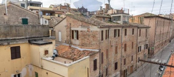 8 rooms Apartment in Jesi, Italy No. 7559 90
