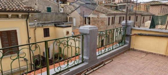 8 rooms Apartment in Jesi, Italy No. 7559 82