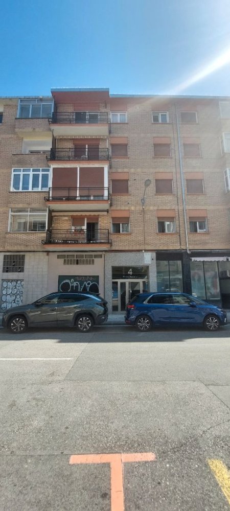 3 Schlafzimmer Wohnung in Chartered Community of Navarre, Spain, Nr. 150405